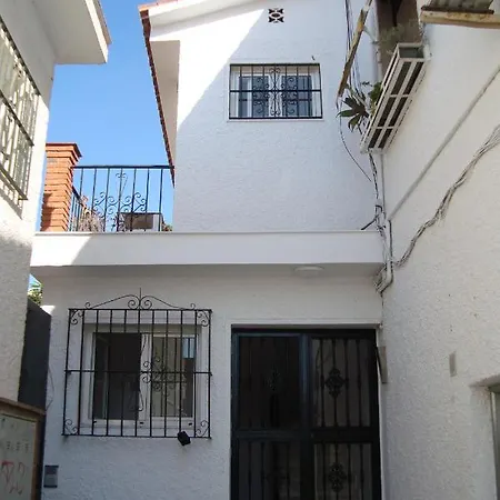 Apartmanhotel La Carihuela 3*