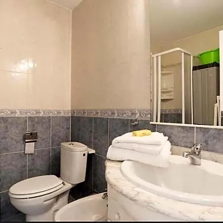 La Carihuela Lägenhetshotell Torremolinos